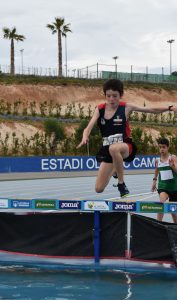 1500m obstáculos -> Marcos Carrion con 5:35.24